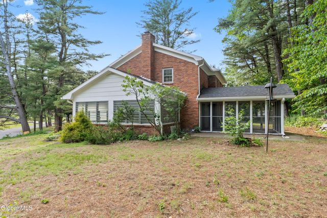 193 Pine Ridge Drive, Guilderland, NY 12084