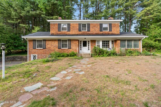 193 Pine Ridge Drive, Guilderland, NY 12084