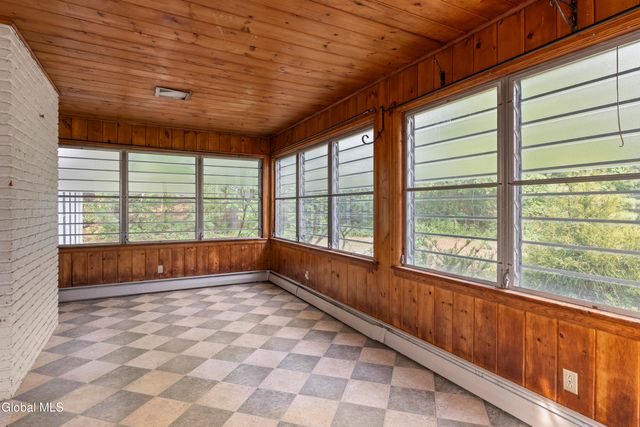 193 Pine Ridge Drive, Guilderland, NY 12084