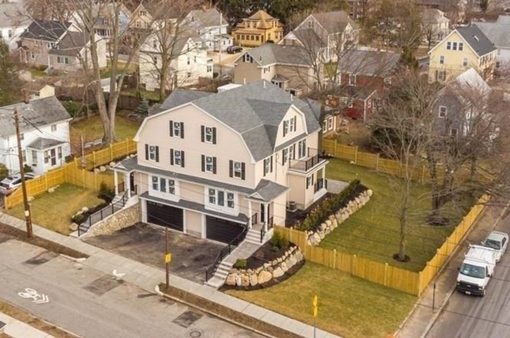 72 Holland St 72, Winchester, MA 01890