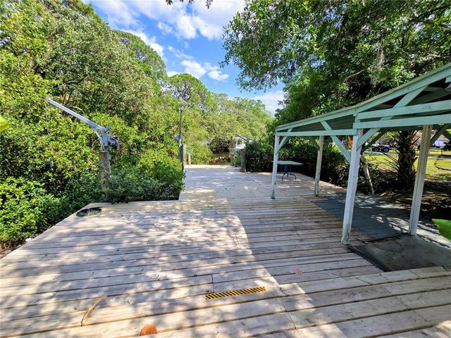 1417 W CURLEW PLACE, Tarpon Springs, FL 34689