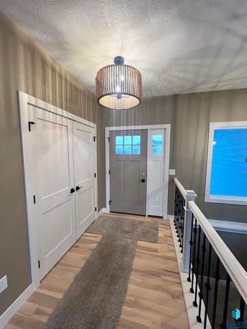 2701 S Galena Ave Avenue, Sioux Falls, SD 57110