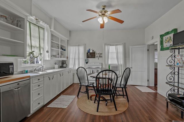 1240 Mississippi St, Donaldsonville, LA 70346