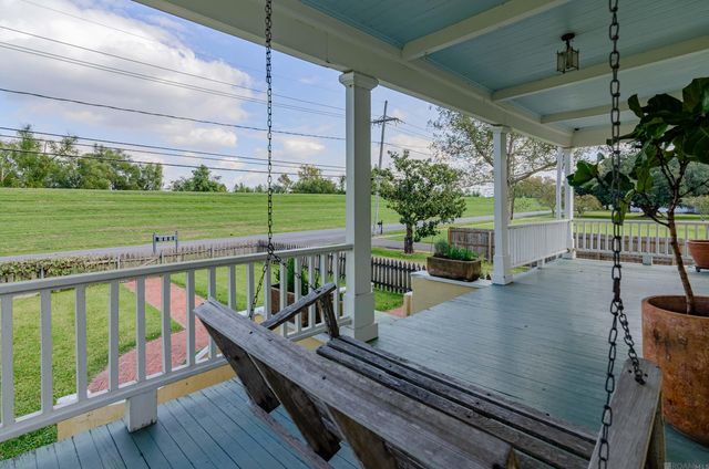 1240 Mississippi St, Donaldsonville, LA 70346