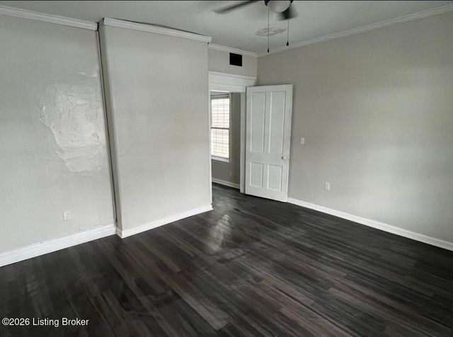 469 E Brandeis Ave, Louisville, KY 40217
