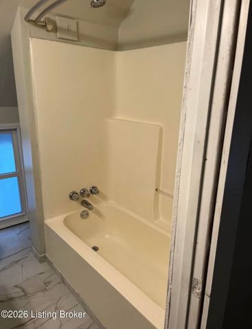 469 E Brandeis Ave, Louisville, KY 40217