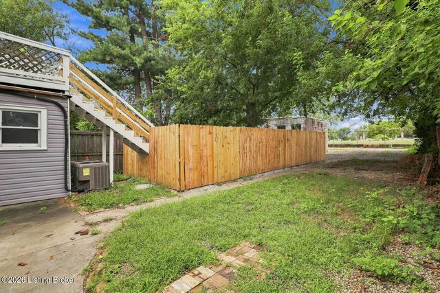 469 E Brandeis Ave, Louisville, KY 40217