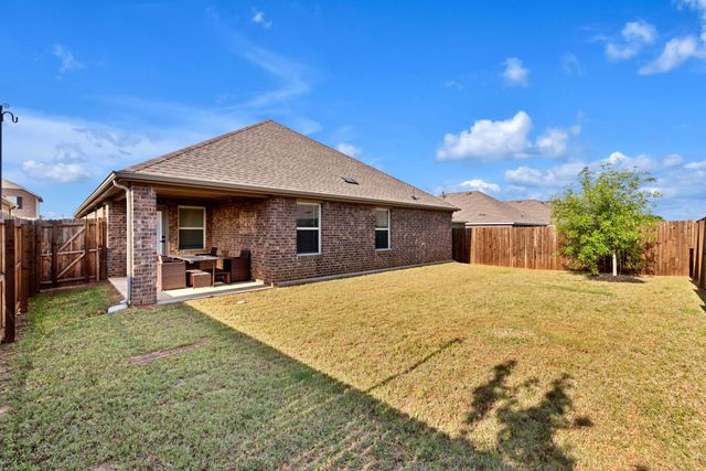 9813 Tinsley Street, Aubrey, TX 76227