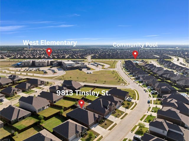 9813 Tinsley Street, Aubrey, TX 76227