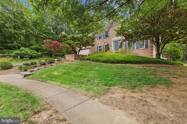 1201 ESSEX MANOR CT, Alexandria, VA 22308