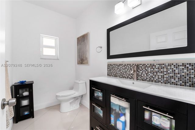 5348 NW 106th Ct, Doral, FL 33178