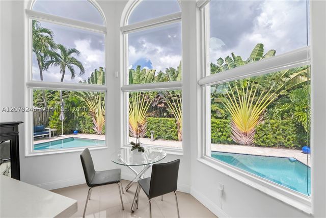 5348 NW 106th Ct, Doral, FL 33178