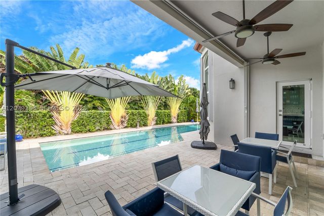 5348 NW 106th Ct, Doral, FL 33178