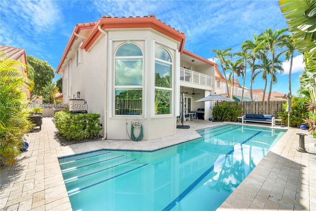 5348 NW 106th Ct, Doral, FL 33178