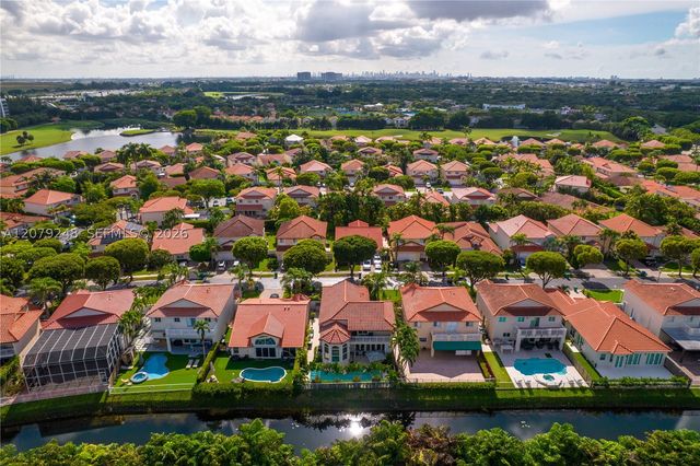 5348 NW 106th Ct, Doral, FL 33178