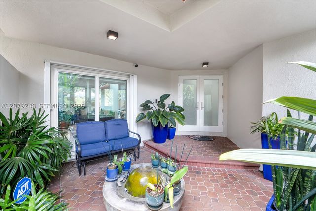 5348 NW 106th Ct, Doral, FL 33178