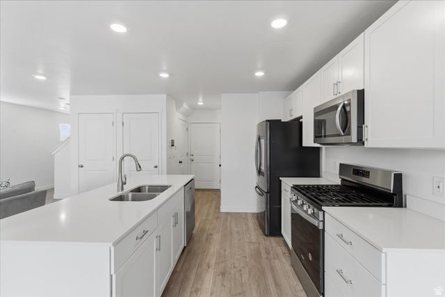 1034 E JACK DR, Saratoga Springs, UT 84045