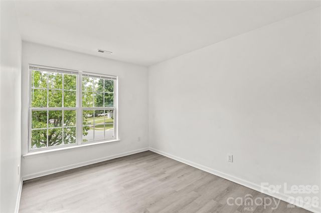 2724 Mulberry Pond Drive, Charlotte, NC 28208