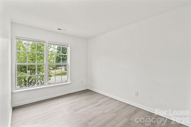 2724 Mulberry Pond Drive, Charlotte, NC 28208