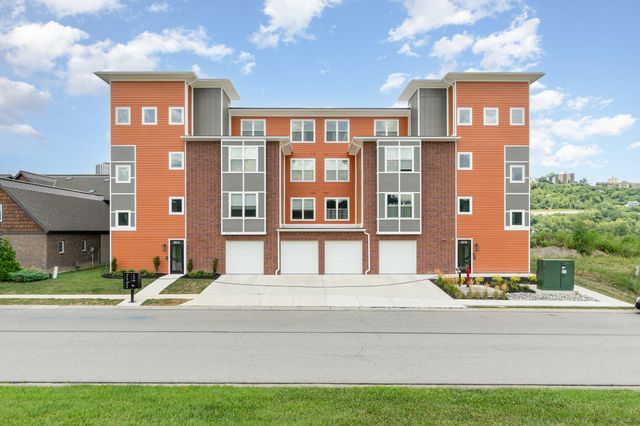 617 Manhattan Boulevard, 204, Dayton, KY 41074