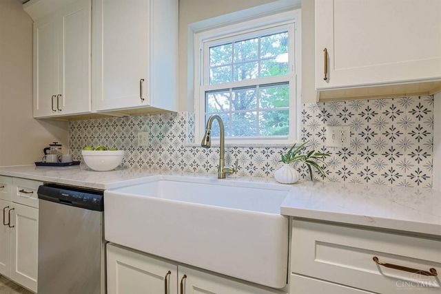 3051 Coral Park Drive, Cincinnati, OH 45211