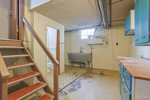 3051 Coral Park Drive, Cincinnati, OH 45211