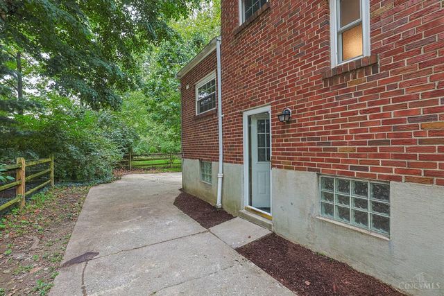3051 Coral Park Drive, Cincinnati, OH 45211