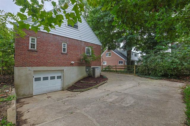 3051 Coral Park Drive, Cincinnati, OH 45211