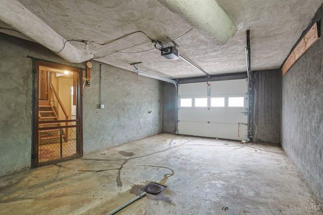 3051 Coral Park Drive, Cincinnati, OH 45211
