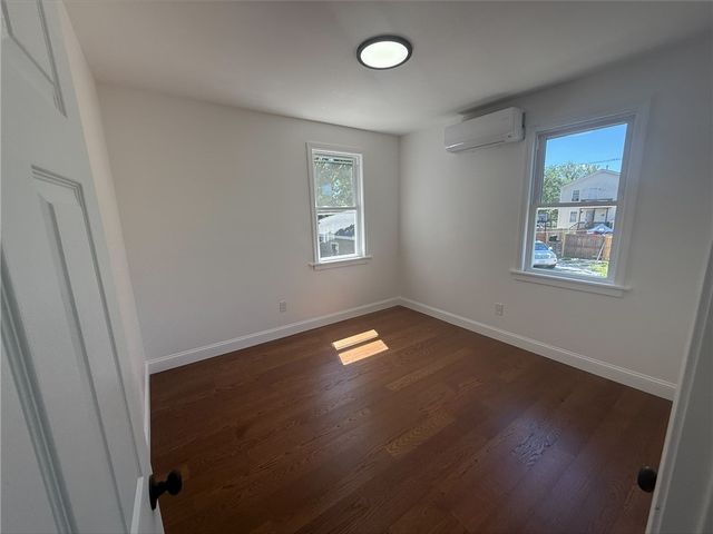 17 Middleton Street, Providence, RI 02909