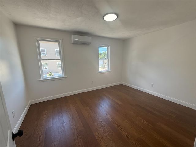 17 Middleton Street, Providence, RI 02909