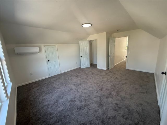 17 Middleton Street, Providence, RI 02909