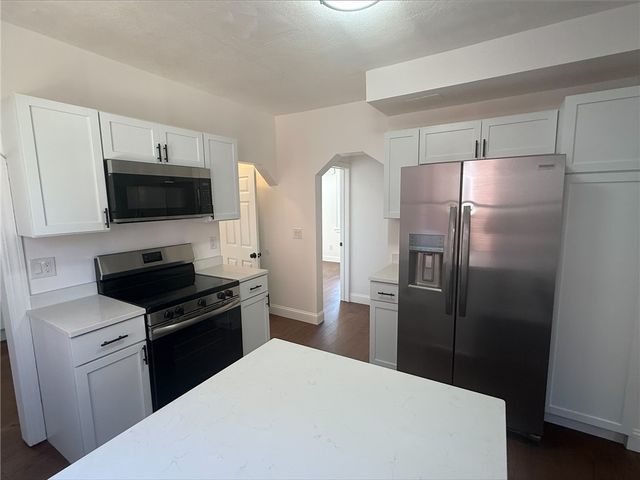 17 Middleton Street, Providence, RI 02909