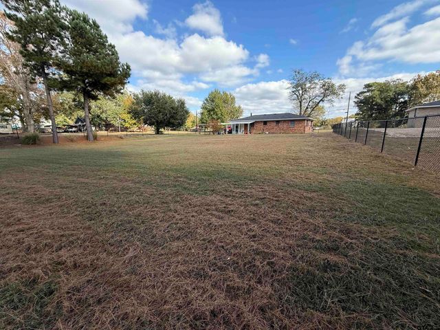 1011 N Main St., Winnsboro, TX 75494