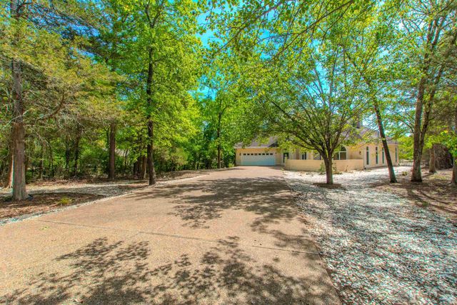 7 Sosegado Trace, Hot Springs Village, AR 71909