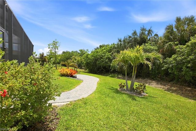 844 Heather Lake AVE, Cape Coral, FL 33993