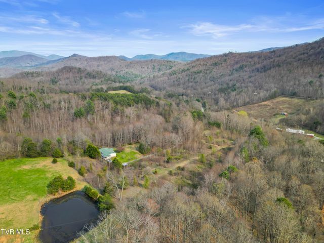 5710 Houston Valley Road, Greeneville, TN 37743