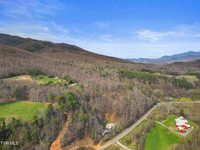 5710 Houston Valley Road, Greeneville, TN 37743
