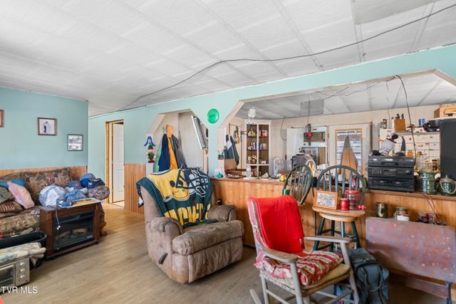 5710 Houston Valley Road, Greeneville, TN 37743