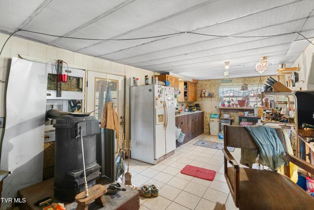 5710 Houston Valley Road, Greeneville, TN 37743