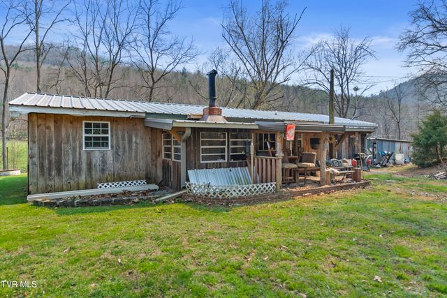 5710 Houston Valley Road, Greeneville, TN 37743