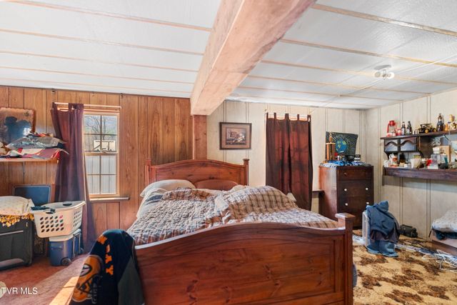 5710 Houston Valley Road, Greeneville, TN 37743