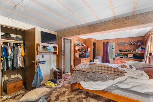 5710 Houston Valley Road, Greeneville, TN 37743