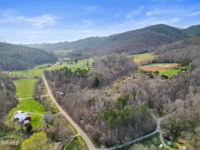 5710 Houston Valley Road, Greeneville, TN 37743