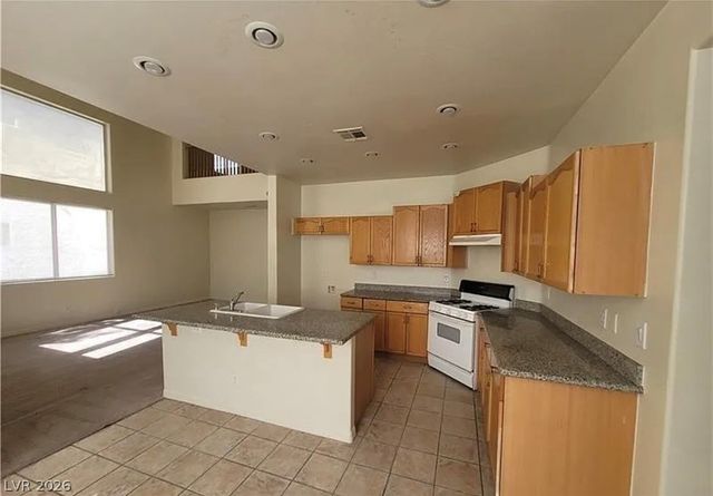 7817 Falconwing Avenue, Las Vegas, NV 89131