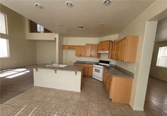 7817 Falconwing Avenue, Las Vegas, NV 89131