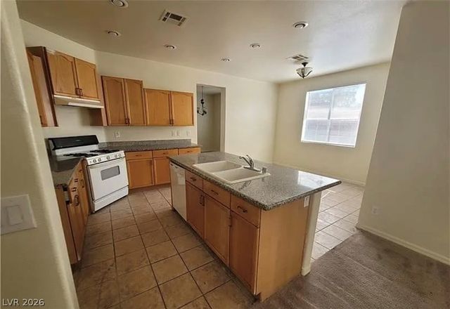 7817 Falconwing Avenue, Las Vegas, NV 89131