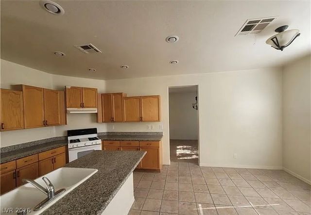 7817 Falconwing Avenue, Las Vegas, NV 89131
