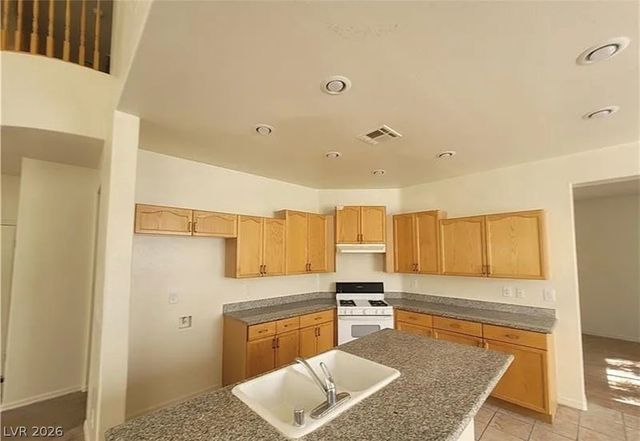 7817 Falconwing Avenue, Las Vegas, NV 89131