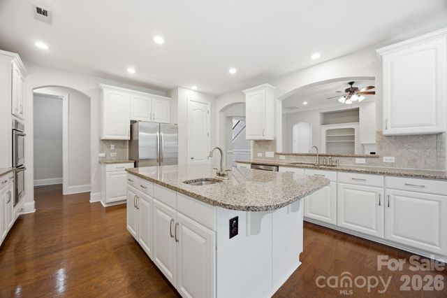 6812 S Creek Road, Charlotte, NC 28277